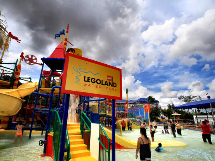 Legoland Malaysia Resort by Mohd Fazlin Mohd Effendy Ooi on Flickr https://flic.kr/p/ASY8WR